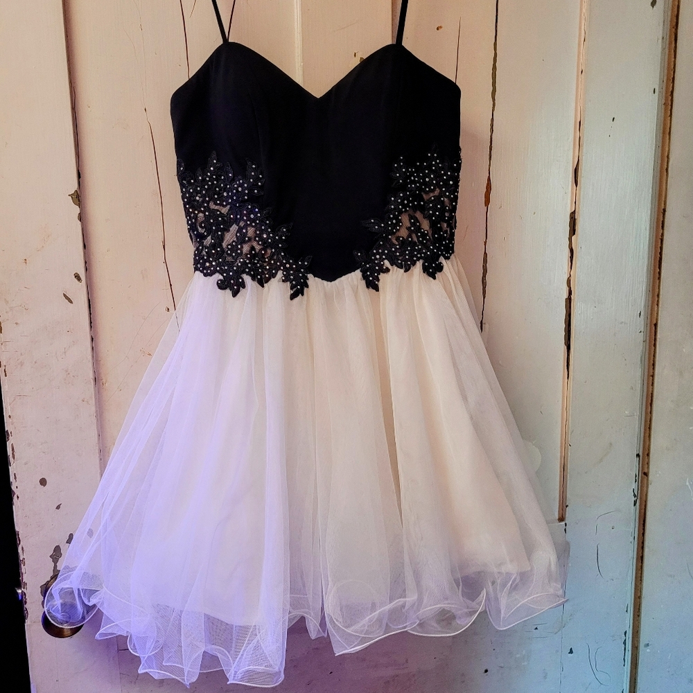 Juniors size 7 formal gown